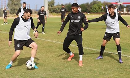 Μόνος απών ο Ριέρα στον ΟΦΗ