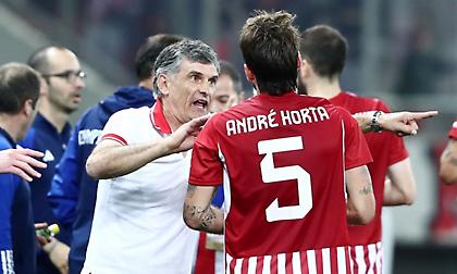 Ολυμπιακός: Όλα τα δεδομένα για εξτρέμ, μέσο και αριστερού μπακ