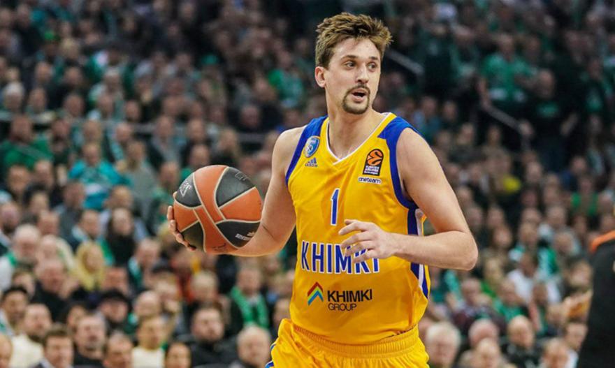 Σβεντ: Υπογράφει στη Ζενίτ