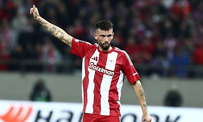 Ολυμπιακός: Με Πιρόλα αριστερό μπακ και Βέλντε βασικό η 11άδα με Ατρόμητο