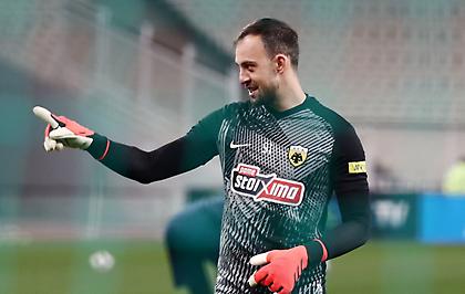 Γιούχα σε Μπρινιόλι από τον κόσμο του Παναθηναϊκού