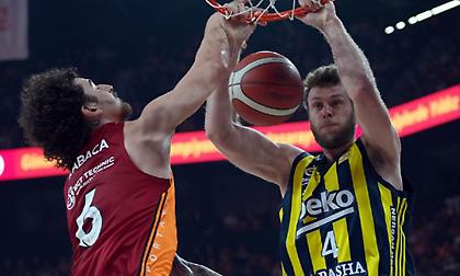 Θριάμβευσε στο ντέρμπι με τη Γαλατασαράι πριν έρθει ΣΕΦ η Φενέρμπαχτσε