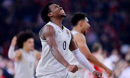 To χαμηλό μπάτζετ της «σταχτοπούτας» Παρί και ο πενιχρός μισθός του Τι Τζέι Σορτς!