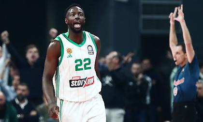 Το τρομερό πρώτο δεκάλεπτο του Γκραντ στο ντέρμπι «αιωνίων» με 4 κλεψίματα!