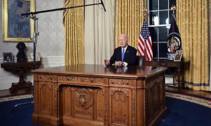 Ο Μπάιντεν αποχαιρετά τον Λευκό Οίκο με ένα βίντεο: «Αμερική, σε ευχαριστώ που μου εμπιστεύτηκες αυτόν τον ιερό τόπο»