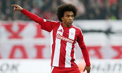 Ο Γουίλιαν έχει τουλάχιστον τρεις προτάσεις στα χέρια του από αγγλικές ομάδες!