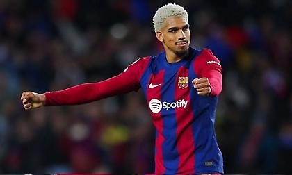 Υπογράφει στην Μπαρτσελόνα μέχρι το 2031 ο Αραούχο