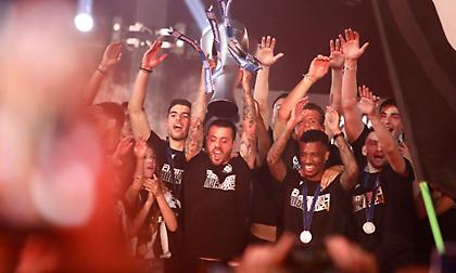 Οι ευχές του ΠΑΟΚ και της Βόλφσμπουργκ για τα 39α γενέθλια του Βιεϊρίνια!