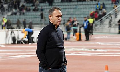 Μπράτσος: «Κάποιοι διαιτητές δεν είναι ικανοί να δώσουν ένα πλάγιο και ένα κόρνερ»