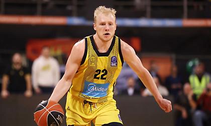 Άρης: Αμφίβολος ο Γούντμπερι για Περιστέρι, κρίνεται τελευταία στιγμή η συμμετοχή του