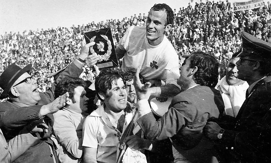 Θρύλοι των γηπέδων: Μίμης Δομάζος - Εκτάκτως, απόψε στις 21:00, στον ΣΚΑΪ