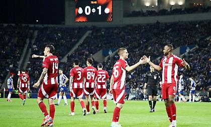 Ντέμης: «Ο Ολυμπιακός παίζει στην Ευρώπη με έναν αέρα που σπάνια βλέπεις σε ελληνική ομάδα»