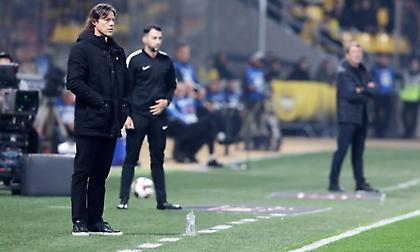 Αποθέωση για τον Αλμέιδα στην OPAP Arena