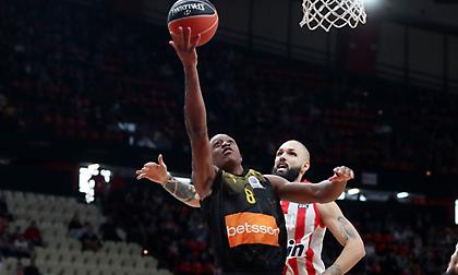 Ολυμπιακός-ΑΕΚ (4ο δεκάλεπτο)