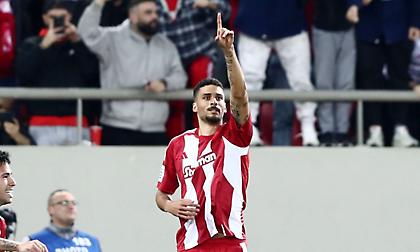 Βρήκε την ώρα: Έβαλε το πρώτο του γκολ με τον Ολυμπιακό στο ντέρμπι ο Κάρμο!