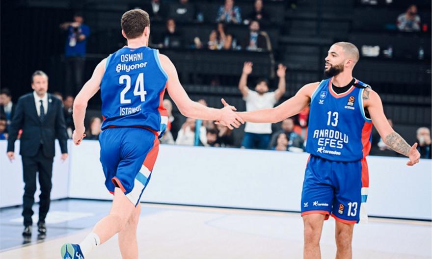 Καυτή Εφές με 110 πόντους πριν τον Ολυμπιακό - Δεν έπαιξαν Λάρκιν και Πουαριέ