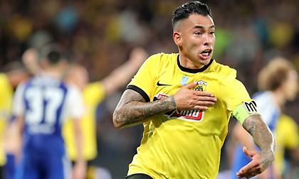 Οι ευχές της ΑΕΚ στον Αραούχο: «Αρχηγέ, πάντα ένας από εμάς…»