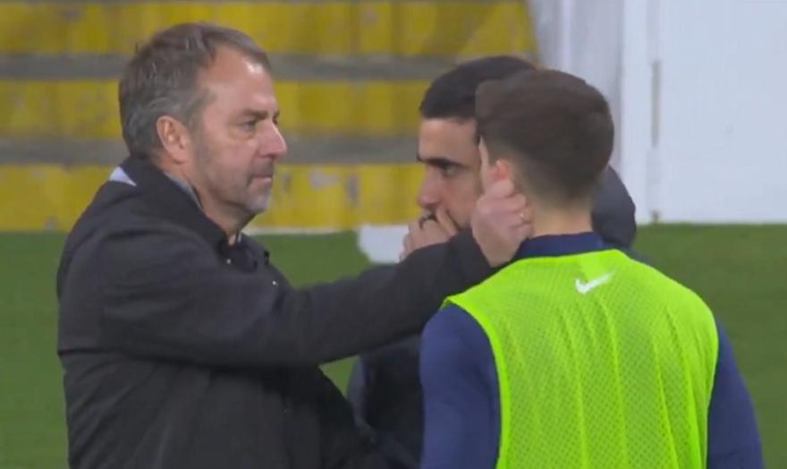 Ο Γκάβι είπε στον Φλικ να δώσει χρόνο στον Πάμπλο Τόρε αντί για εκείνον! Ο Γκάβι είπε στον Φλικ να δώσει χρόνο στον Πάμπλο Τόρε αντί για εκείνον!