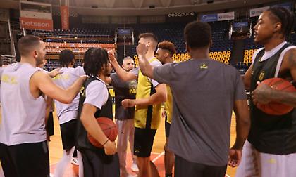 Άρης: «Πρώτη» του Βετούλα - Εκτός Μποχωρίδης, Γούντμπερι με το Αμβούργο