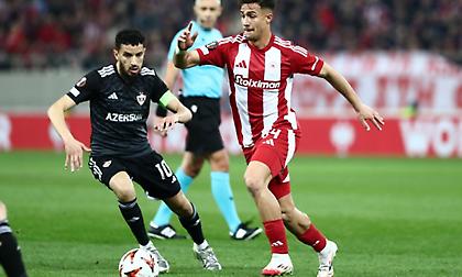 Δυνατό μακρινό σουτ του Κωστούλα, έδιωξε ο τερματοφύλακας της Καραμπάγκ