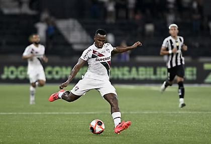 Έπαιξε με Φλουμινένσε ο Αρίας: «Λατρεύω να παίζω με αυτή τη φανέλα»