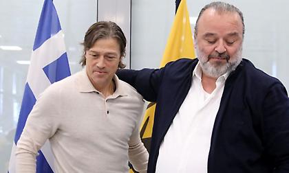 Τσακίρης: «Ξεκαθάρισμα και όχι πονηριά στην ενημέρωση της ΑΕΚ για μη απόκτηση μπακ - Τα δεδομένα 11άδας στην Τούμπα»