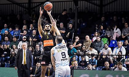 Πήρε τη ματσάρα των 22 εναλλαγών του σκορ στη Ρόδο η αλύγιστη ΑΕΚ Betsson BC!