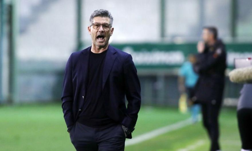 Ουζουνίδης: «Αξίζουν περισσότερα στους φίλους του Άρη - Μακάρι να ανανέωνε ο Νταρίντα»