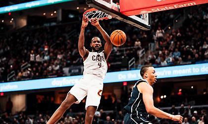 Ο Λούκα έφυγε και οι Μάβερικς διασύρθηκαν από τους Καβαλίερς που σκόραραν 91 στο 1ο ημίχρονο!