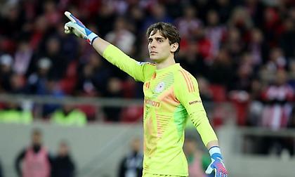 Χωρίς Τζολάκη-Στάμενιτς, αλλά με τους «νέους» η αποστολή του Ολυμπιακού για τη ρεβάνς με τον Παναθηναϊκό