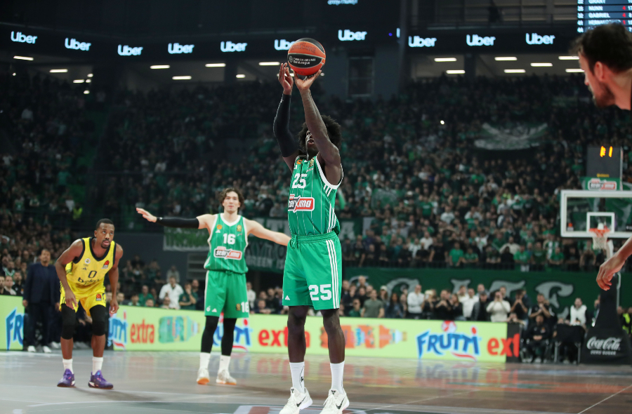 Παναθηναϊκός-Φενέρ: Το κλέψιμο του Σλούκα και το φάουλ στο φινάλε του Ναν