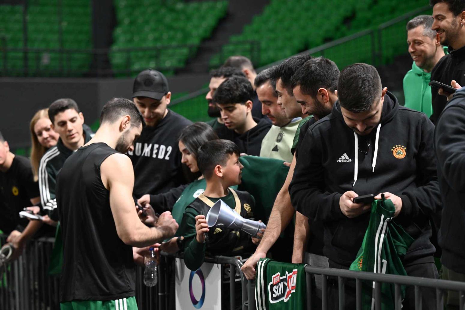 Παναθηναϊκός: 30 τυχεροί φίλαθλοι παρακολούθησαν από κοντά την προπόνηση