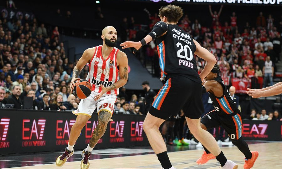 Παρί-Ολυμπιακός 73-90: Ατσαλάκωτος Ολυμπιακός στο Παρίσι, δεν το κουνάει από την κορυφή