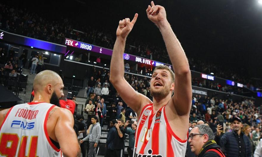 Βεζένκοφ: «Μεγάλη και πολύ σημαντική νίκη που μας δίνει αυτοπεποίθηση»