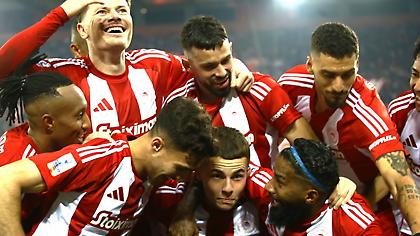 Ολυμπιακός: Και έφηβος και δαφνοστεφανωμένος