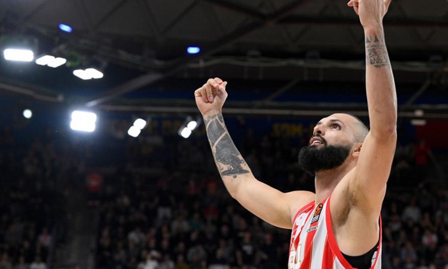 Τα σχόλια στον bwinΣΠΟΡ FM 94,6 για τη μεγάλη νίκη του Ολυμπιακού στη Βαρκελώνη