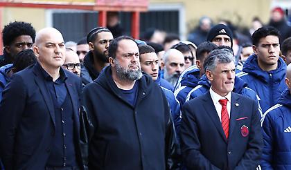 ΠΑΕ Ολυμπιακός για το μνημόσυνο των θυμάτων της Θύρας 7: «Για πάντα στις καρδιές μας»