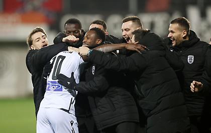 Πέναλτι για χέρι του Χριστόπουλου και 3-0 ο ΠΑΟΚ στο μισάωρο!