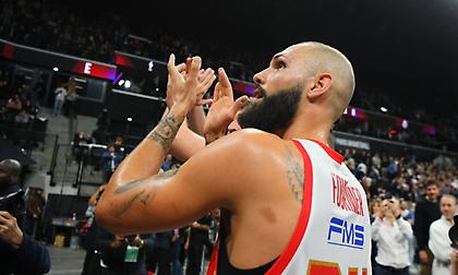 Ο Φουρνιέ πήρε θέση για το beef ανάμεσα στο σουβλάκι και το κεμπάπ!