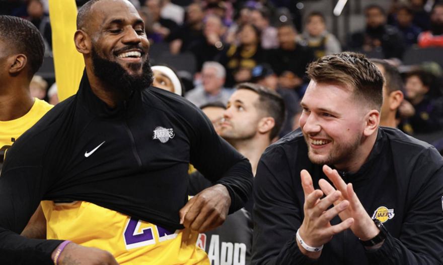 Έτοιμος για το ντεμπούτο του με τους Λέικερς ο Ντόντιστς – Παίζει κόντρα στους Τζαζ! Έτοιμος για το ντεμπούτο του με τους Λέικερς ο Ντόντιστς – Παίζει κόντρα στους Τζαζ!