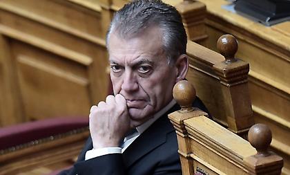 Βρούτσης: «Οι διατάξεις για τη βία θα εξορθολογίζονται προς το ηπιότερο - Οι κυρώσεις σε φυσικά πρόσωπα»