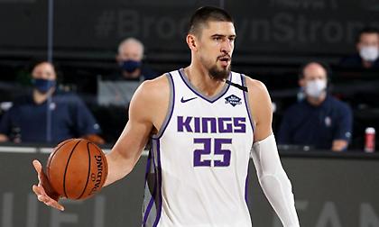 Στρέφονται στον Άλεξ Λεν οι Λέικερς μετά το «φιάσκο» με Μαρκ Γουίλιαμς