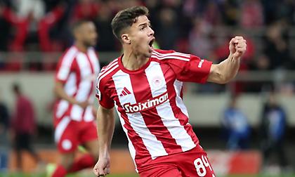 «Babistuta ή νέος Φιρμίνο;»: Το μεγάλο αφιέρωμα του Goal στον Μπάμπη Κωστούλα!