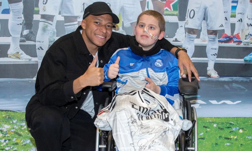 Λορέντζο: Πέθανε ο 11χρονος που ήθελε να γνωρίσει τον Εμπαπέ