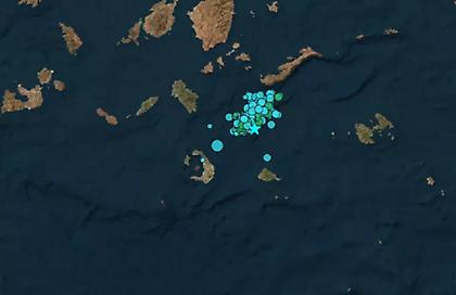 Δύο νέοι σεισμοί άνω των 4 Ρίχτερ μέσα σε δύο λεπτά ανάμεσα σε Σαντορίνη - Αμοργό