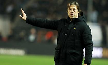 Αλμέιδα: «Όλα τα ματς είναι ''τελικοί'' πλέον - Δεν έχω αποφασίσει ακόμα για τον σέντερ-φορ»