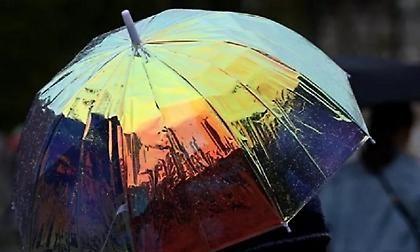 Βροχερός ο καιρός σήμερα - Πώς θα είναι το Σαββατοκύριακο