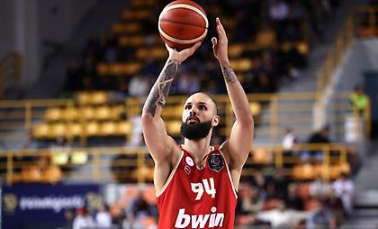 Φουρνιέ: «Θέλουμε τη νίκη, τελεία και παύλα - Όσοι είμαστε διαθέσιμοι θα δώσουμε τα πάντα»