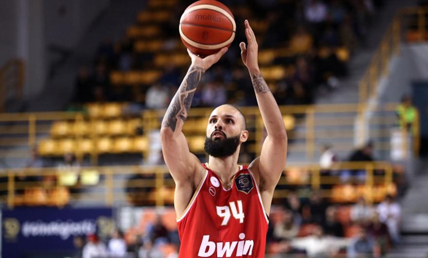 Φουρνιέ: «Θέλουμε τη νίκη, τελεία και παύλα - Όσοι είμαστε διαθέσιμοι θα δώσουμε τα πάντα»