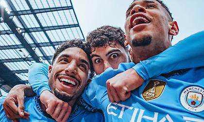 Με τη λάμψη του νέου… Σαλάχ η Σίτι συνέτριψε τη Νιούκαστλ και πλησίασε την τριάδα!